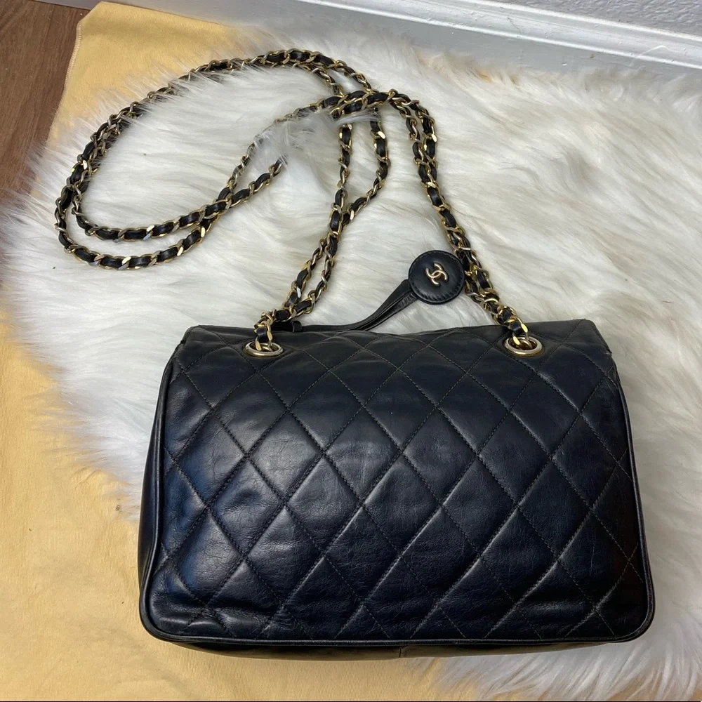 ❌SOLD ON E🅱️🅰️Y❌CHANEL CC black quilted shoulder bag CC logo turn lock Bag 💮 - Picture 5 of 17